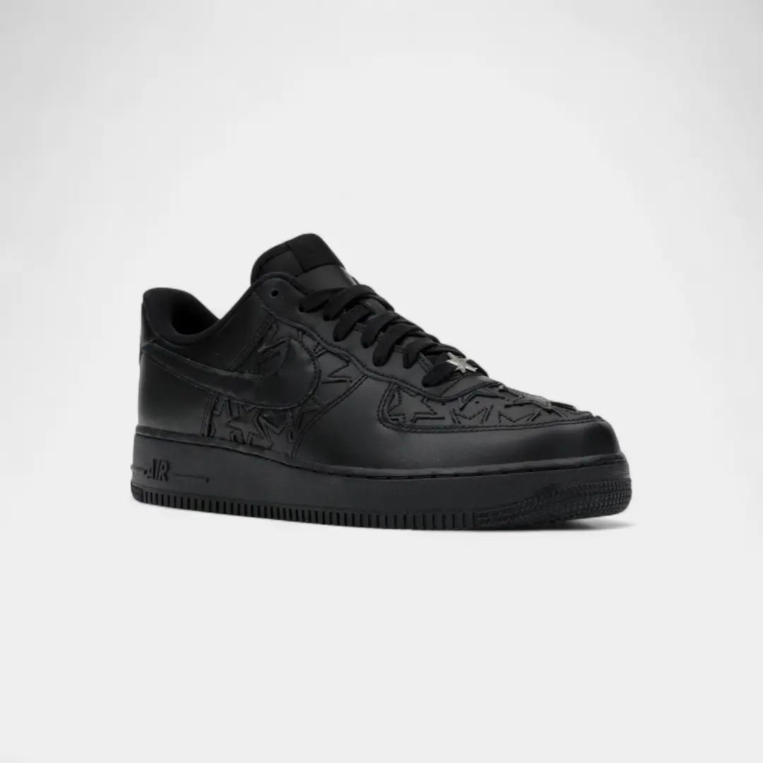 Nike Air Force 1 Low LV8 Sneakers - Triple Black Stars - afbeelding 6 van 6