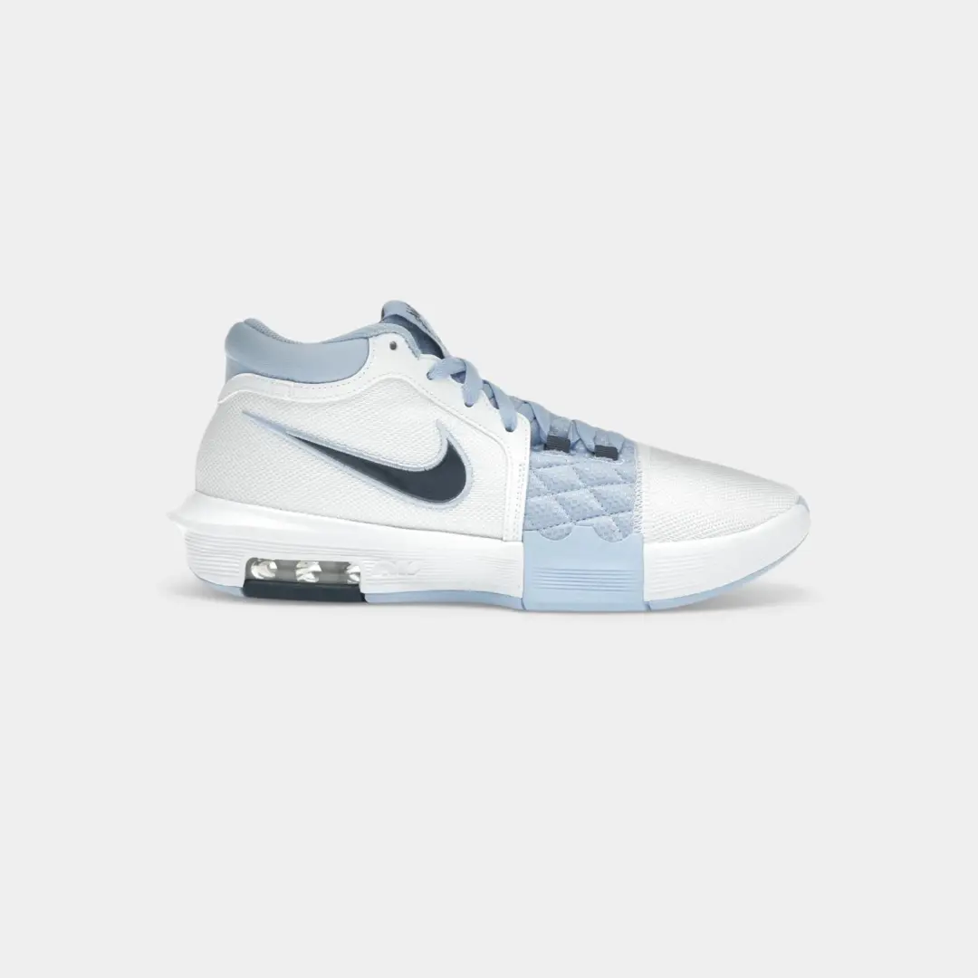 Nike LeBron Witness 8 UNC