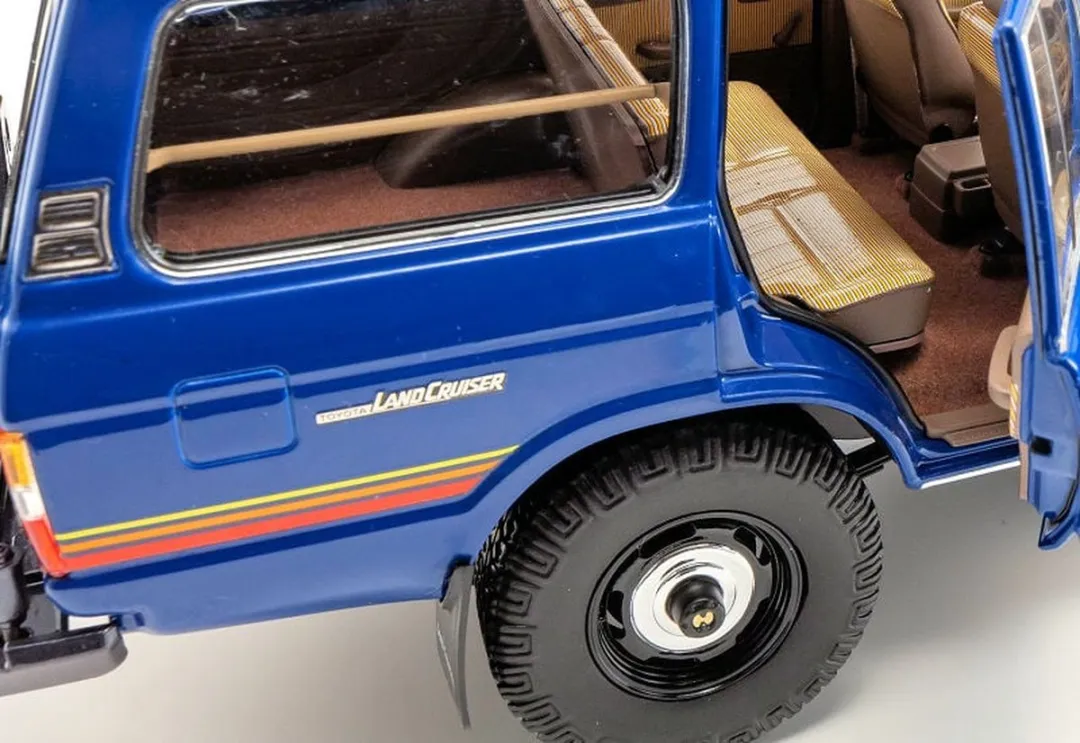 Toyota Land Cruiser 60 Kyosho 1:18 - Blauw