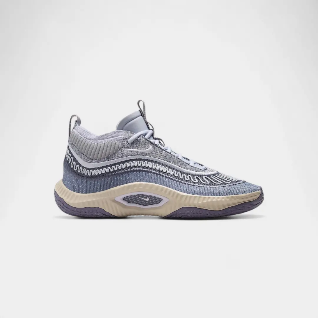 Nike Cosmic Unity 3 Be True To Her School
