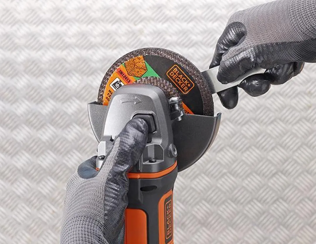 BLACK+DECKER BCG720N-XJ Haakse Slijper 125mm - 230W