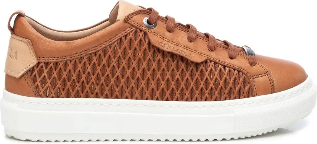 CARMELA 068232 Trainer