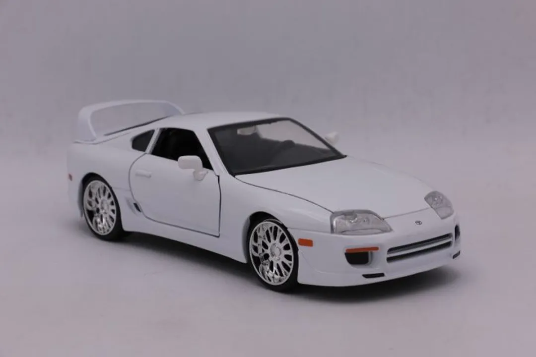 Toyota Supra 68409