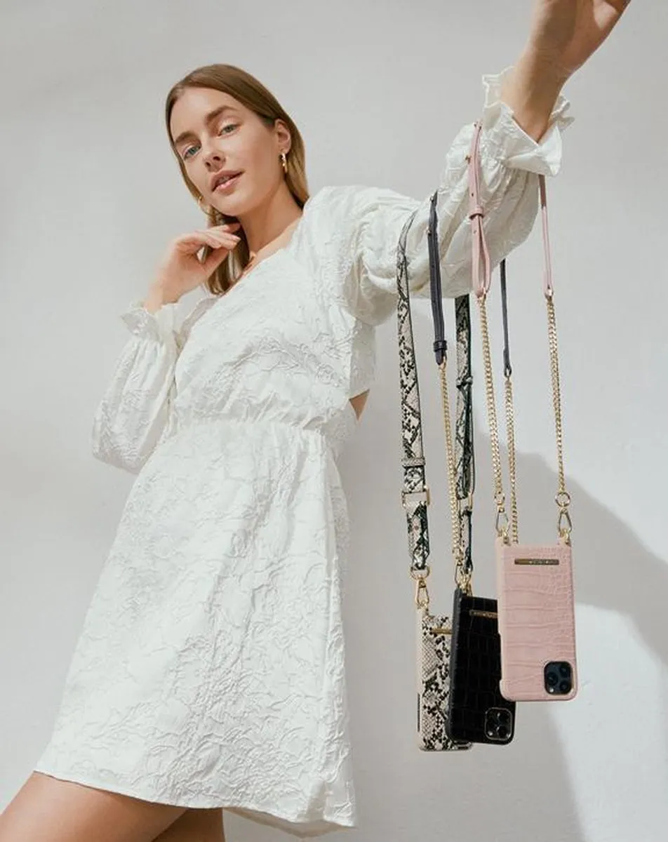 iDeal of Sweden Phone Necklace Case iPhone 12/12 Pro Desert Python - IDNCSS20-I2061-203 - afbeelding 5 van 6