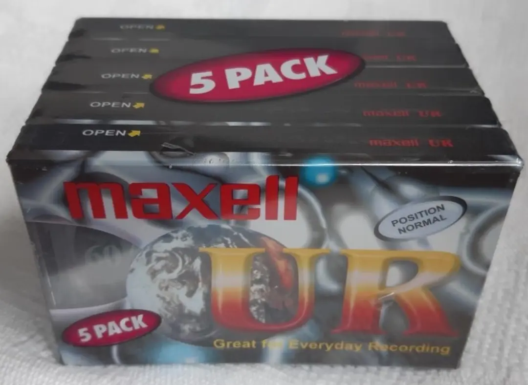 Maxell UR60 verpakking met 5 cassettebandjes