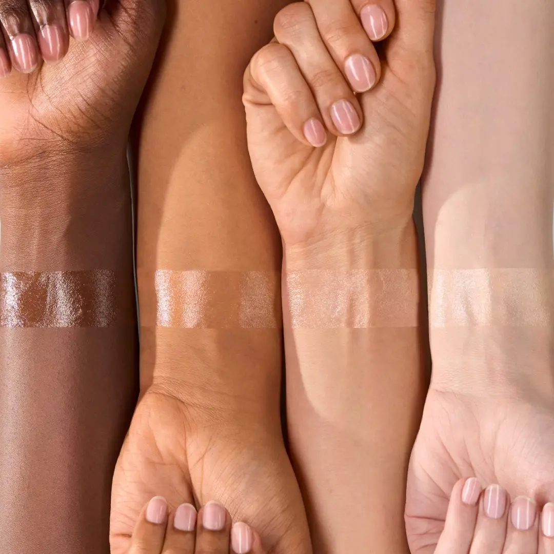 Essence Milky Glazed Liquid Primer - afbeelding 2 van 6