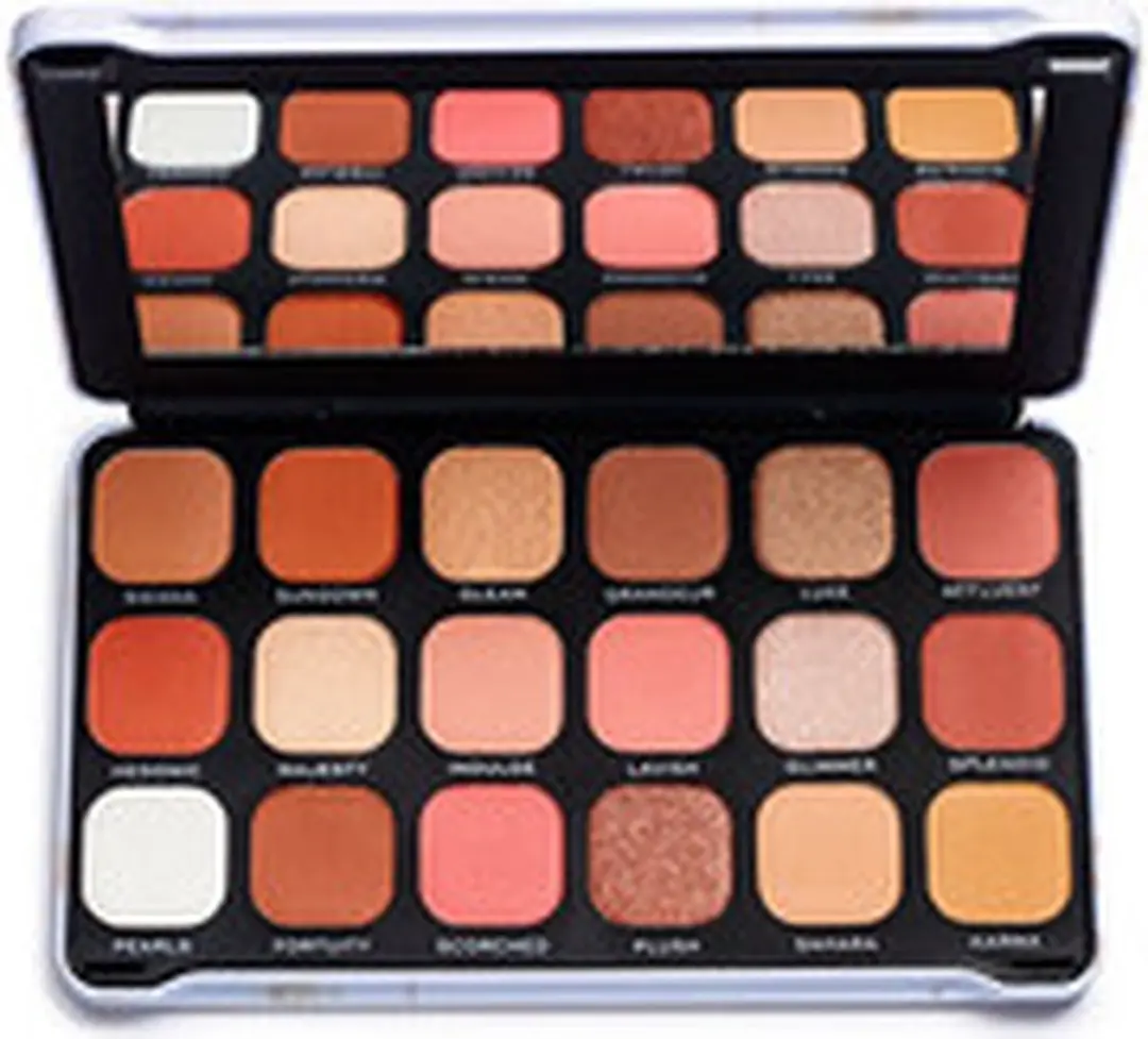 Makeup Revolution - Forever Flawless - Eye Shadow Palette 19.8 G Namaste - afbeelding 3 van 3