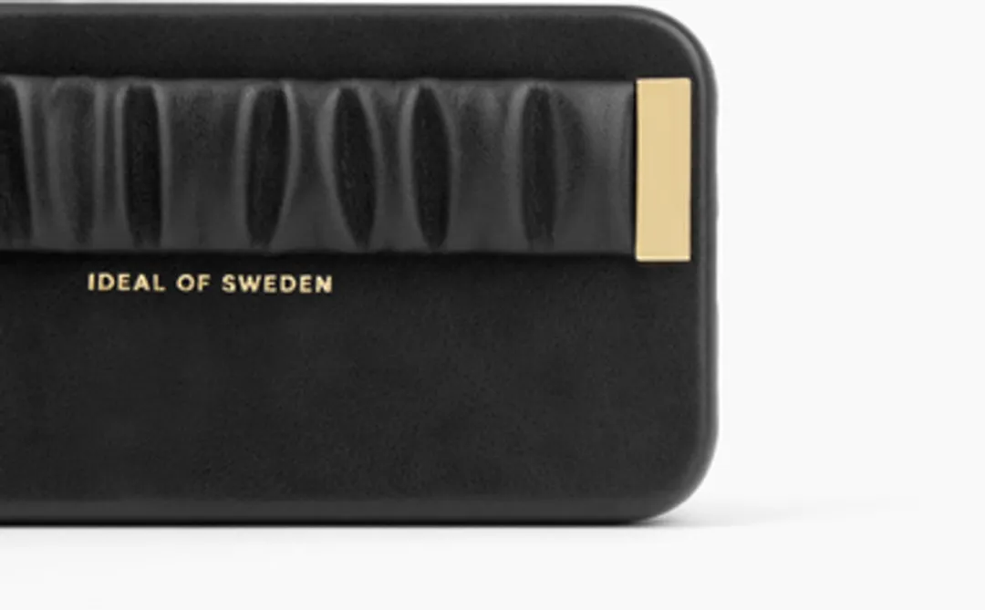 iDeal of Sweden Statement Case Top-Handle iPhone 12/12 Pro Ruffle Noir - 3 Pasjes - afbeelding 5 van 6
