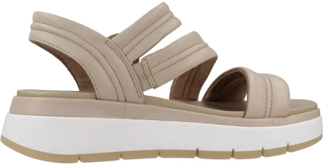 Clarks Tuscan Strap 26181475 Nude maat 38