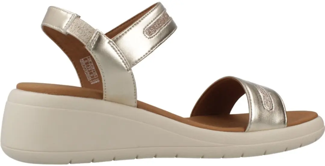 GEOX D MELICONIA Goud 38 EU