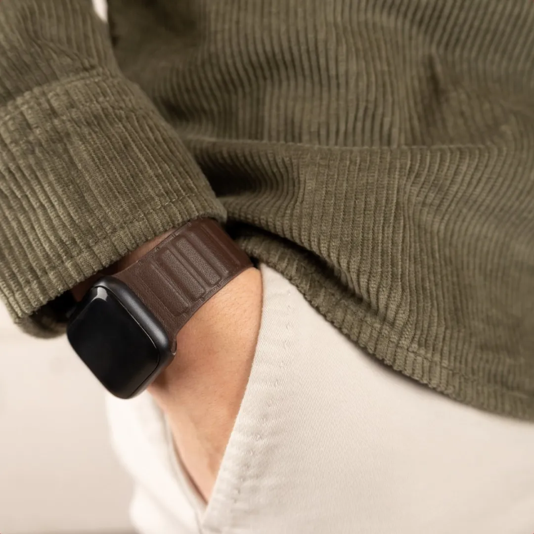 Accezz Magnetisch Lederen Bandje Apple Watch 44-49mm - Donkerbruin