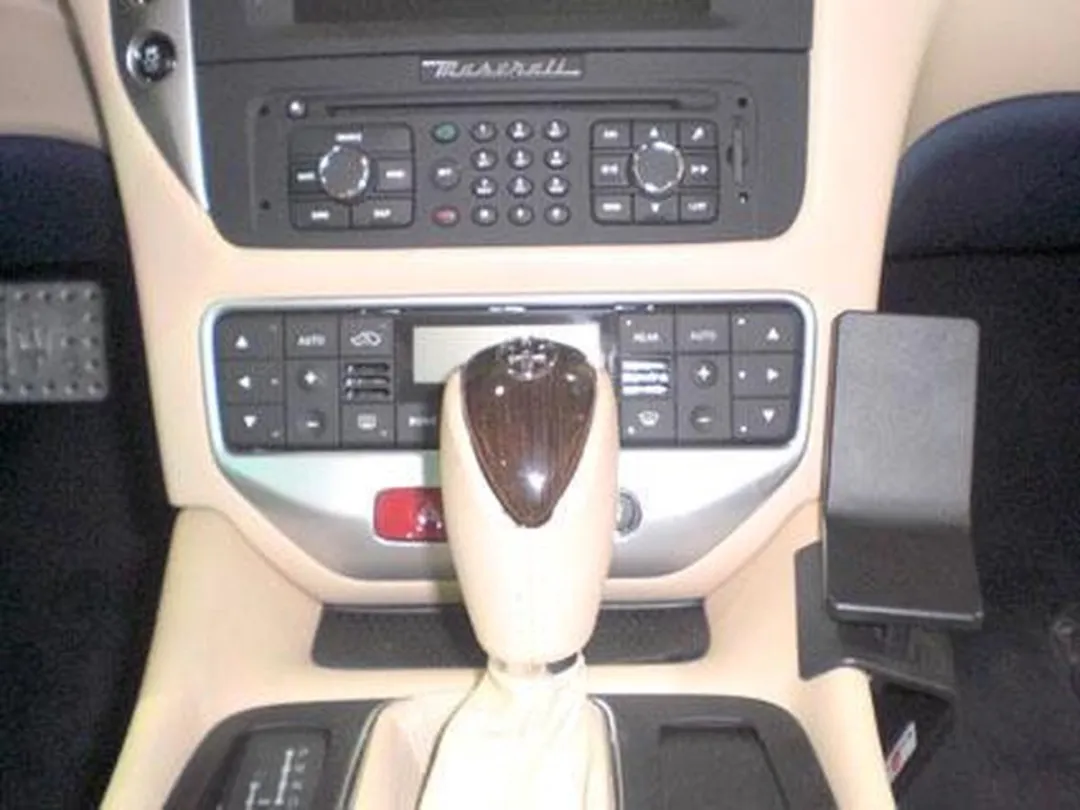 Brodit ProClip Maserati Grand Turismo S 2012-2017 Houder