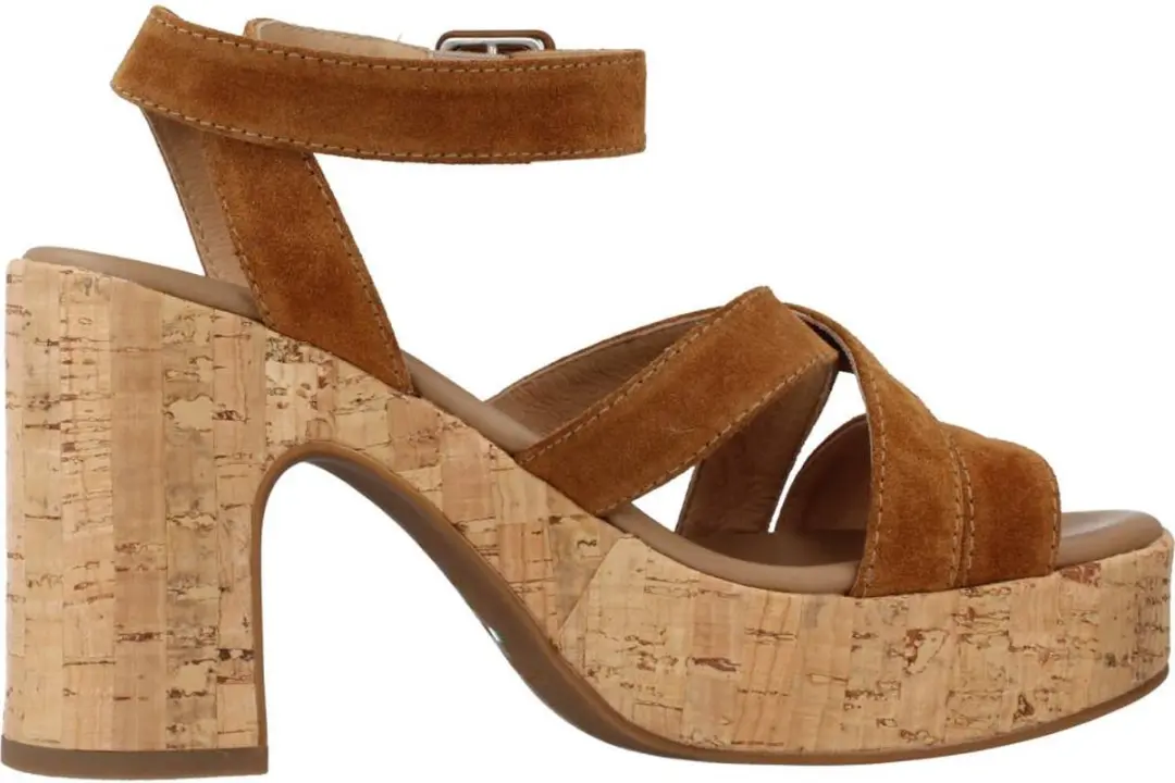 NERO GIARDINI E307673D Bruin 40 EU