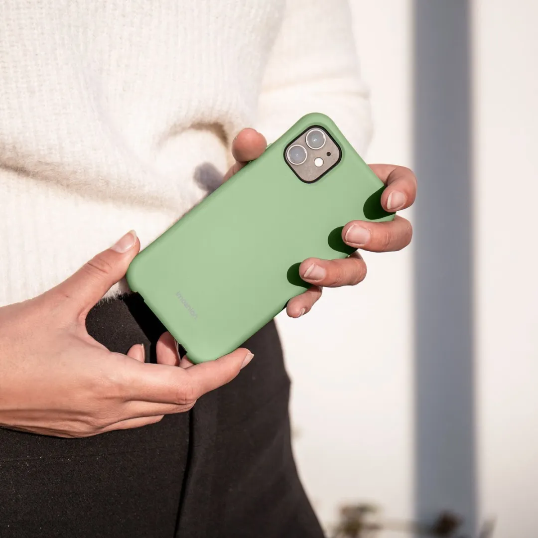 Imoshion iPhone 13 Hoesje Groen - Met afneembaar koord