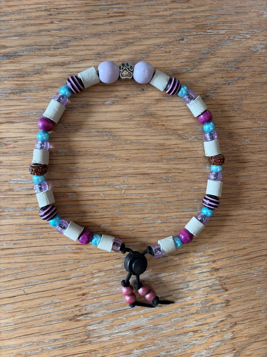 Anti-teken/vlooien kralenketting-Sanne-voor de hond-EM kralen-34/38cm