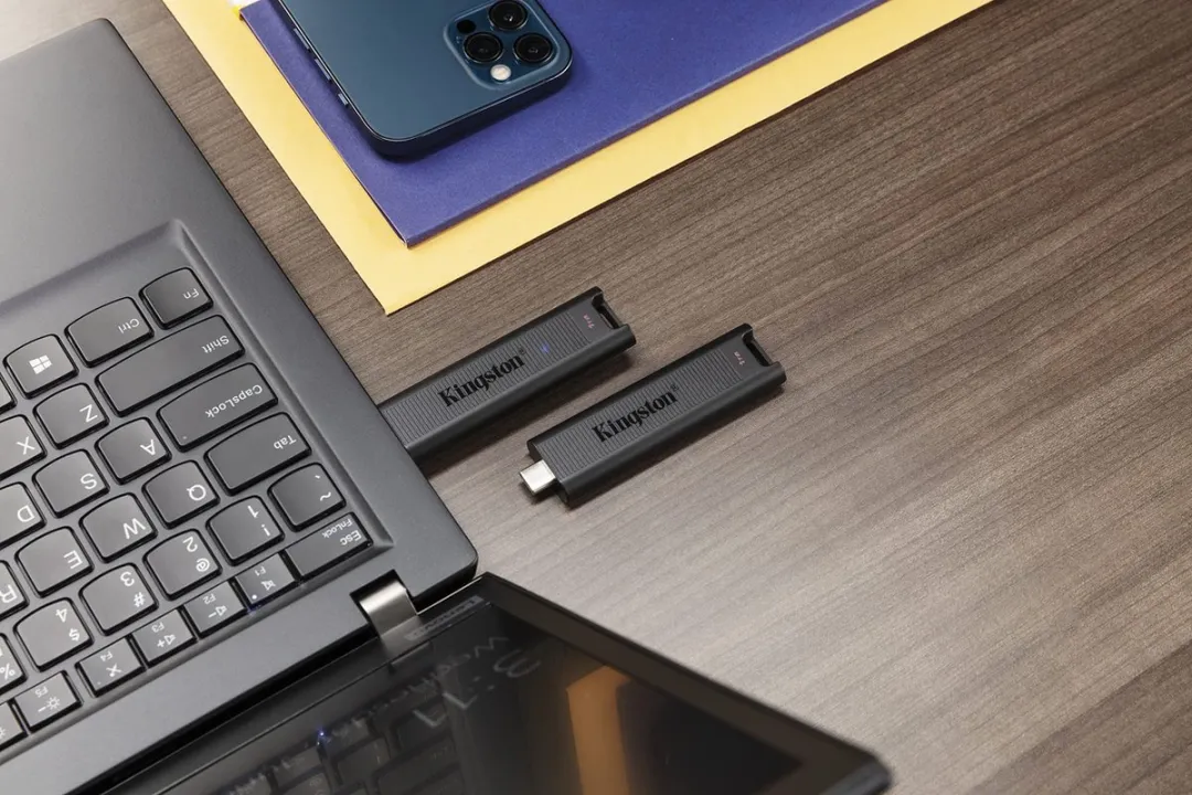 Kingston DataTraveler MAX DTMAX/1TB USB-stick 1TB - Zwart