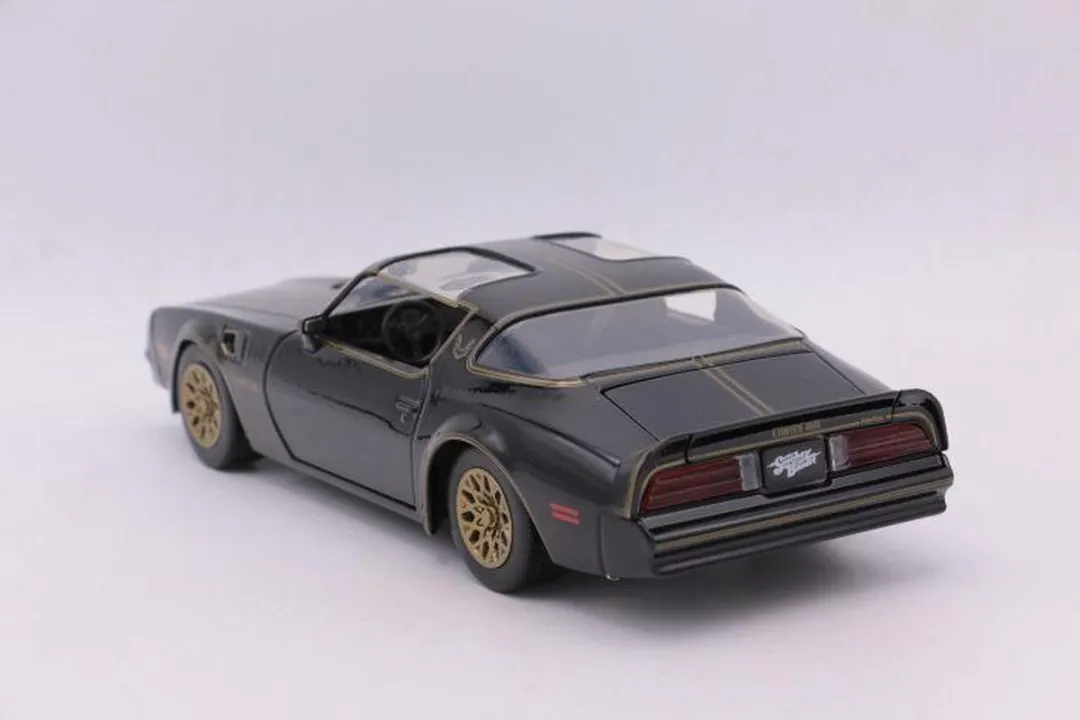 Jada Toys 1/24 Pontiac Firebird Trans Am Smokey & The Bandit - 19232 - Zwart