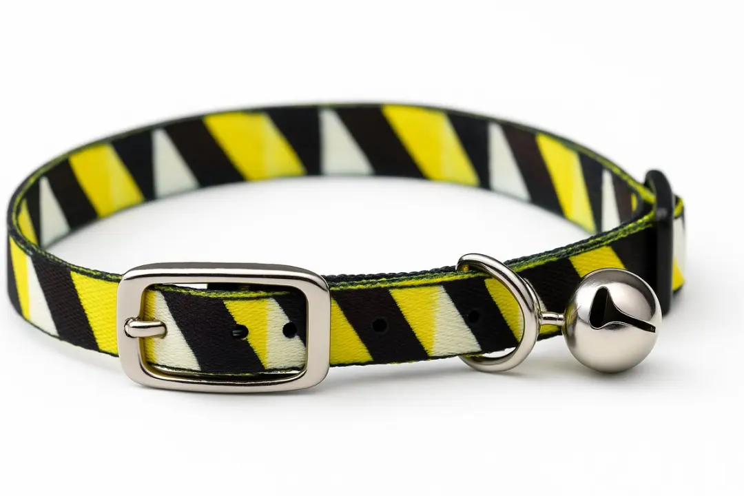 Animalking Kattenriem - Kattenbandje met Belletje - Halsband Kat - Cat Collar - Bruin Groen