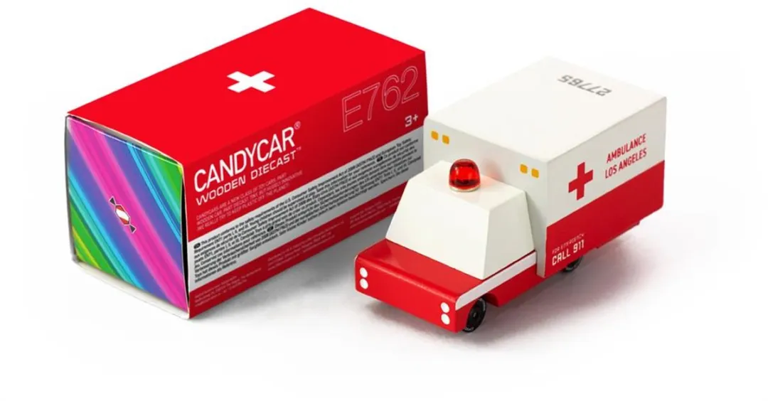 Candycar World: AMBULANCE VAN (E762) 8,4x4,1x5,1cm, wooden diecast, in giftbox, 3+