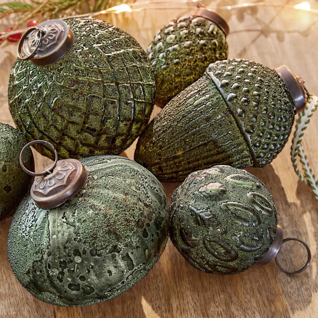 Loberon Kerstversiering Lento set van 6 - groen - Ø8cm - afbeelding 2 van 4