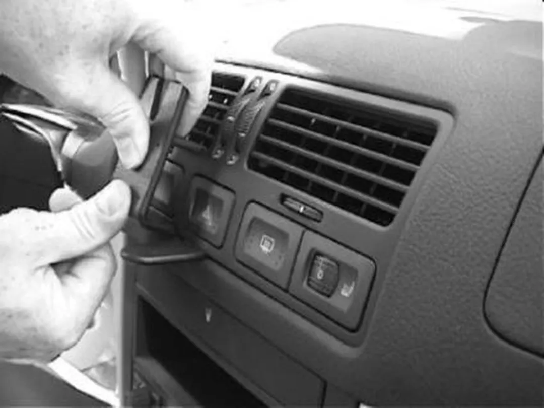 Brodit ProClip 852692 Volkswagen Center Mount - Zwart - afbeelding 4 van 6