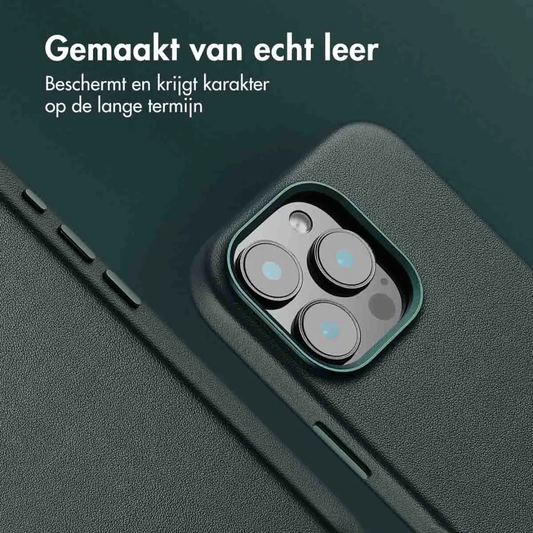 Accezz iPhone 16 Pro Hoesje - MagSafe Leder - Cedar Green - 2 Pasjes