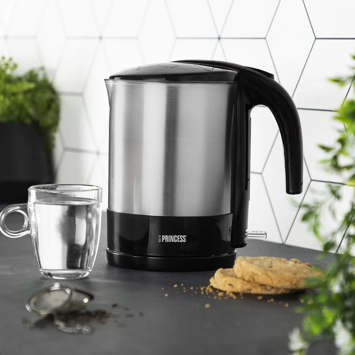 Princess Waterkoker 236039 – 360⁰ draaibaar - 1,7 Liter - 2200W - RVS