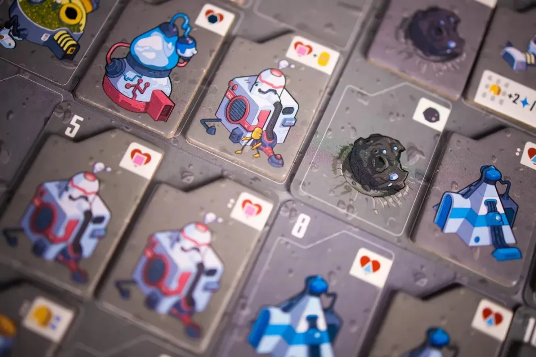 Keep Exploring Games Luna Capital - 4 Spelers