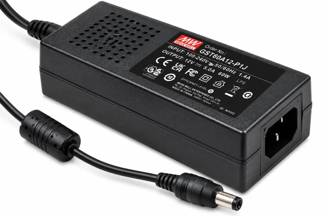 Mean Well GST25A12-P1J Desktop Voeding 12V 2,08A