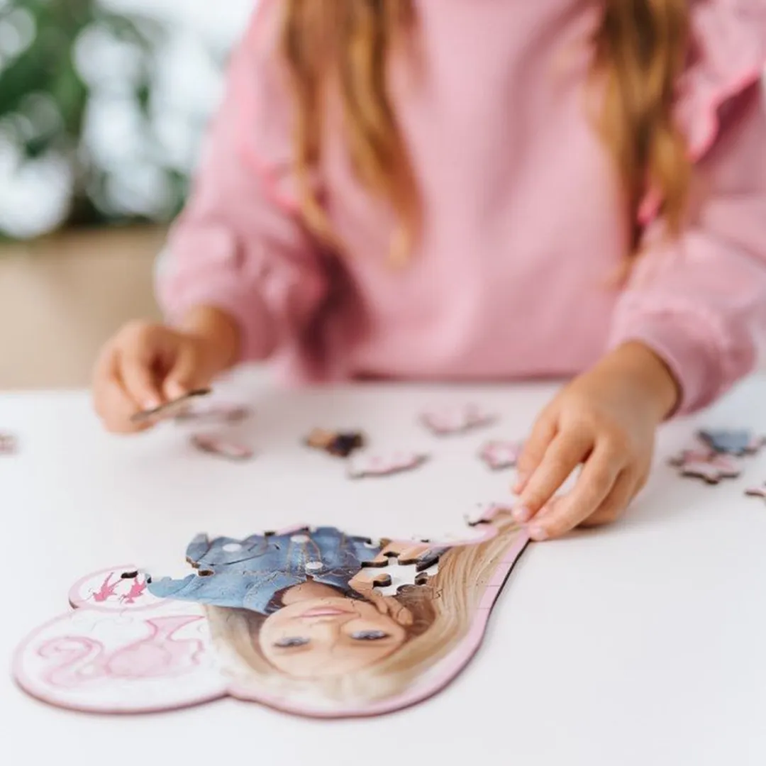 Trefl Holz Puzzel Junior 50 Barbie - 1000 Stuks - Multicolor