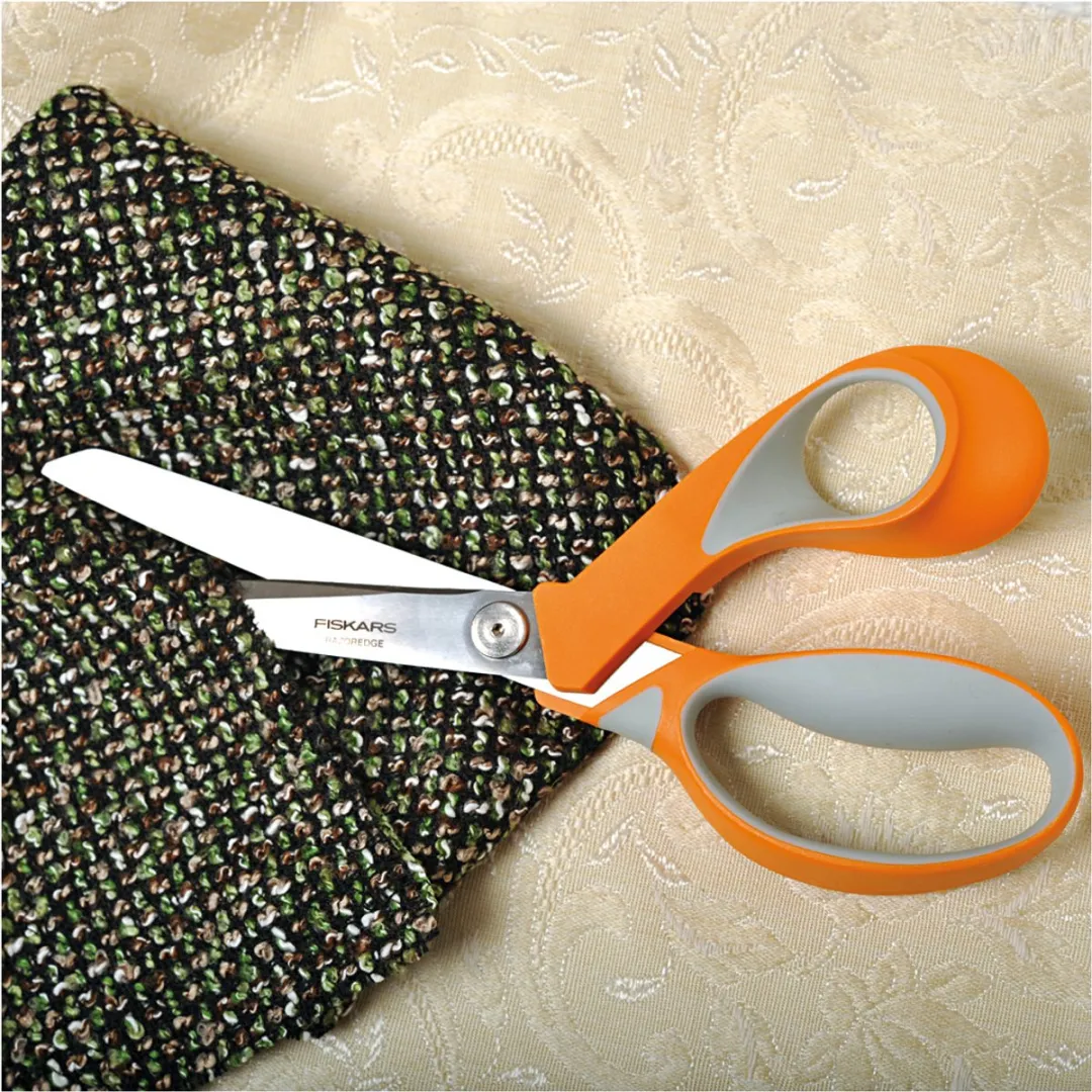 Fiskars RazorEdge Softgrip Stoffenschaar 23cm - Grijs/Oranje