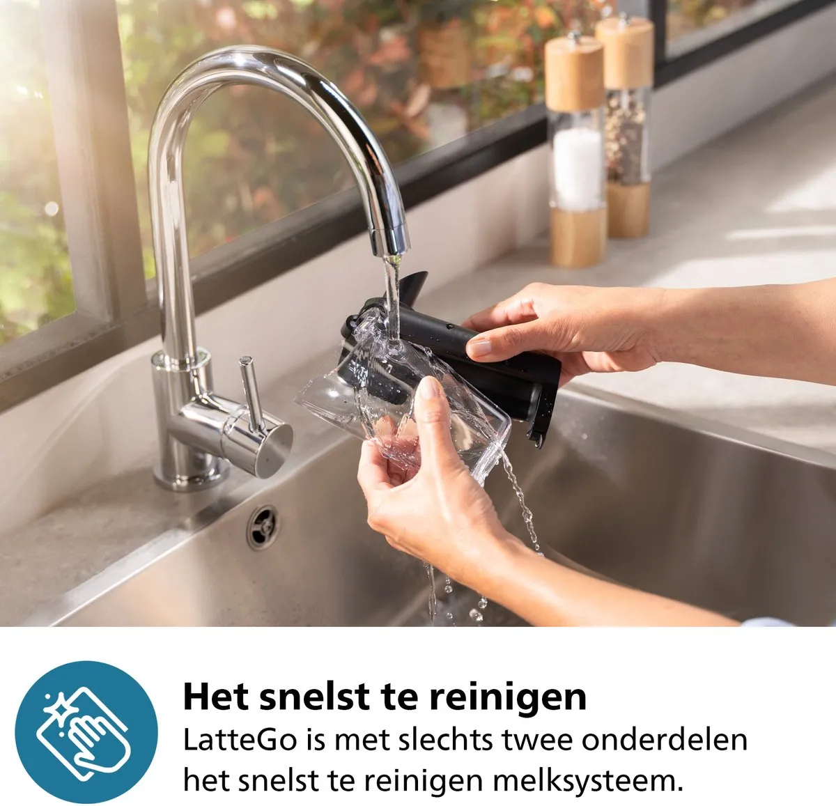 Philips 5400 Series - Espressomachine - 12 Verschillende Dranken - LatteGo Melksysteem - Keramische molen - AquaClean Filter - Volautomatisch - Zwart & Zilver - Koffiemachine met bonen - EP5447/90