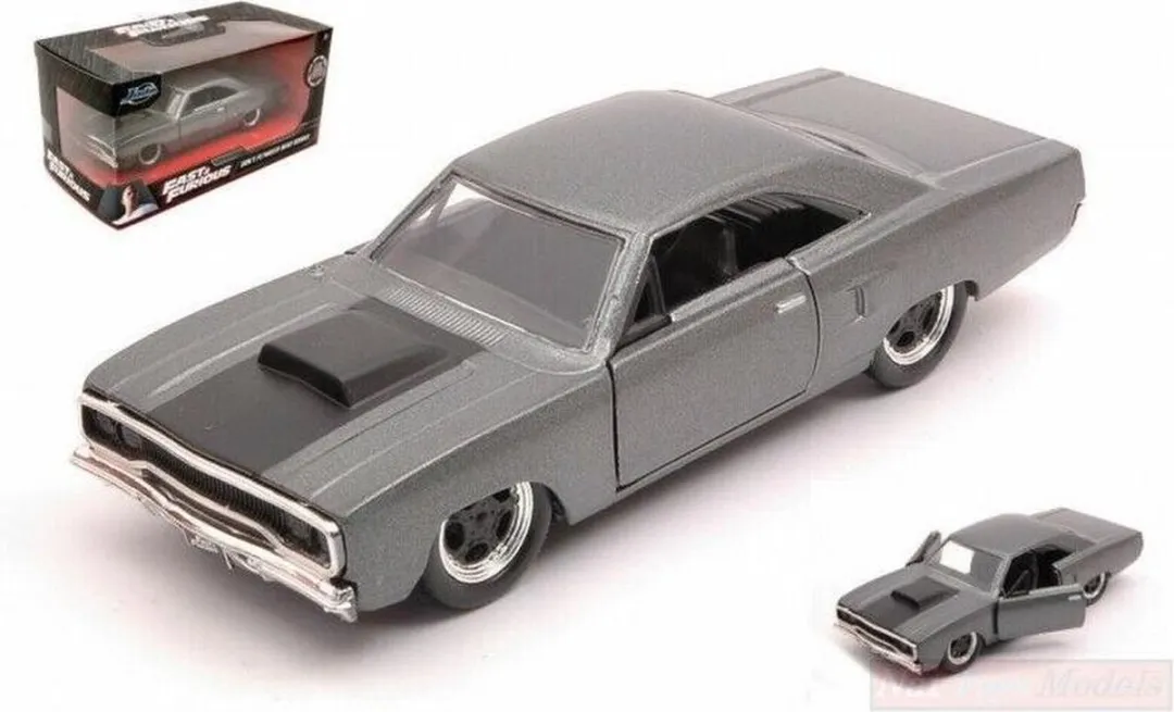 Jada Toys Dom's Plymouth Road Runner 1:32 Modelauto
