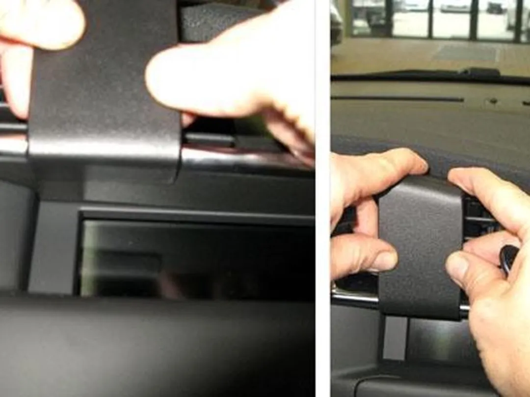 Brodit ProClip 854590 Center Mount - Citroën C4 II/DS4 2011-2018 - Zwart