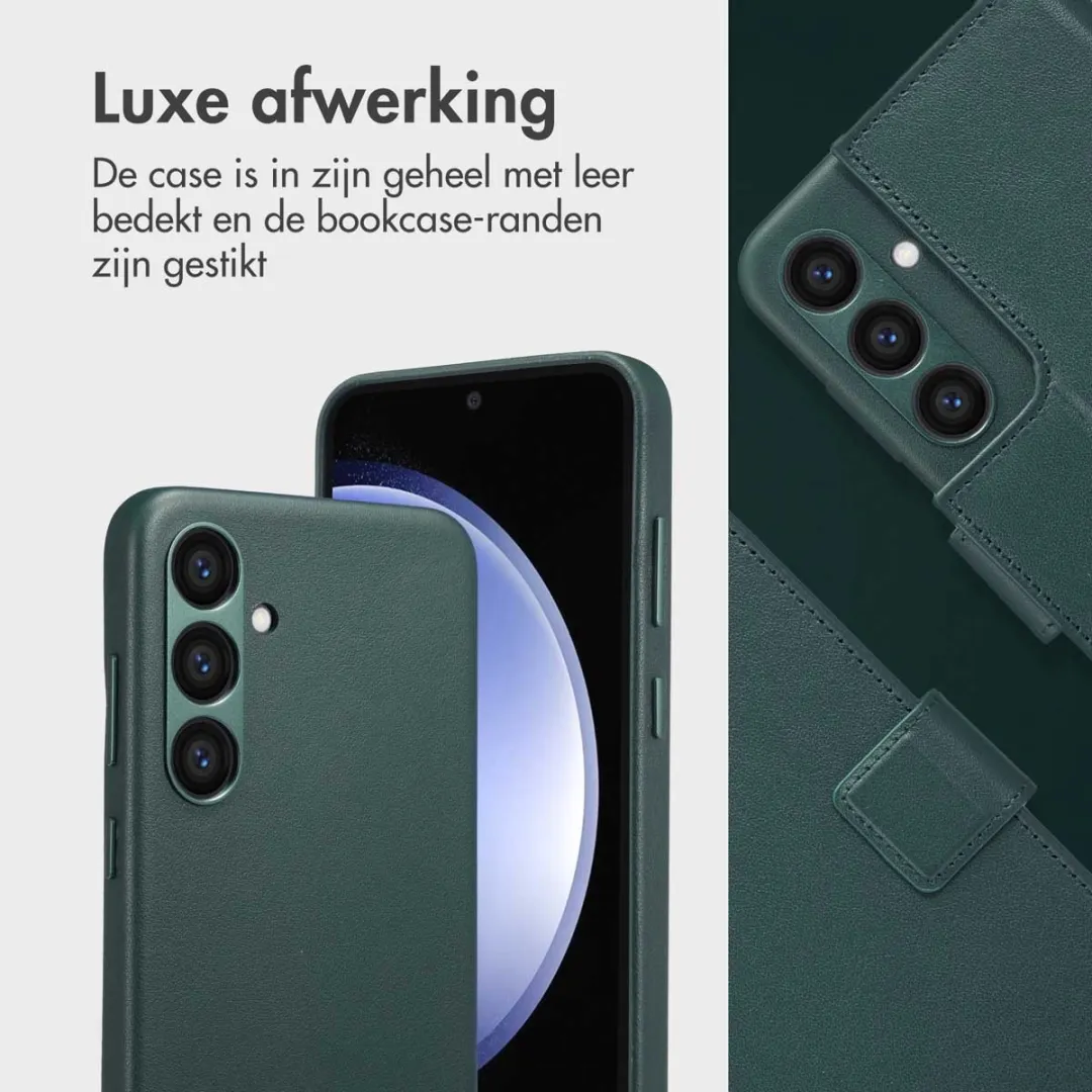 Accezz Leather Bookcase 2-in-1 Hoesje Samsung Galaxy S23 FE - Donkergroen