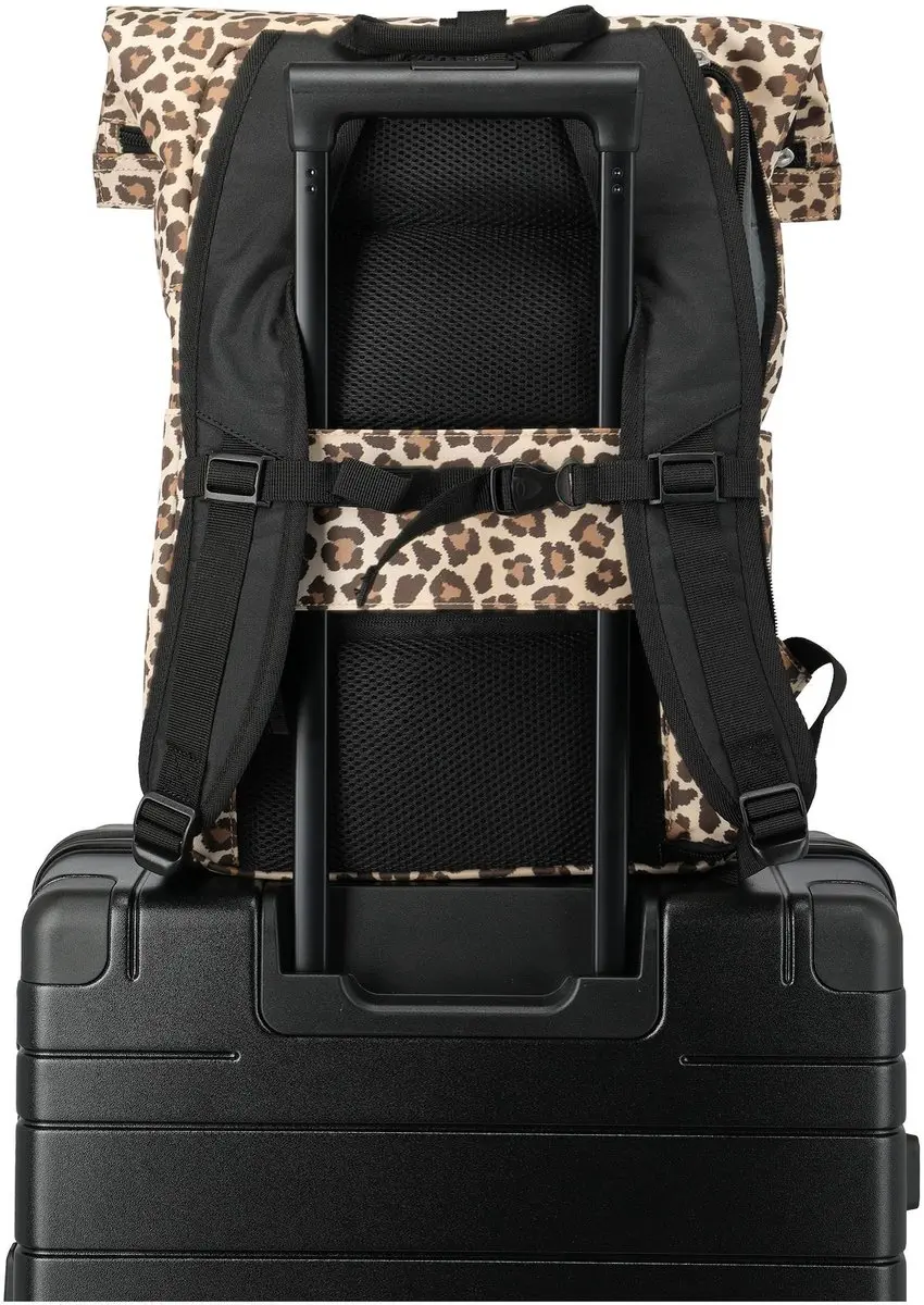 Travelite Basics Rolltop Rugzak 35L - Leopard - afbeelding 2 van 6