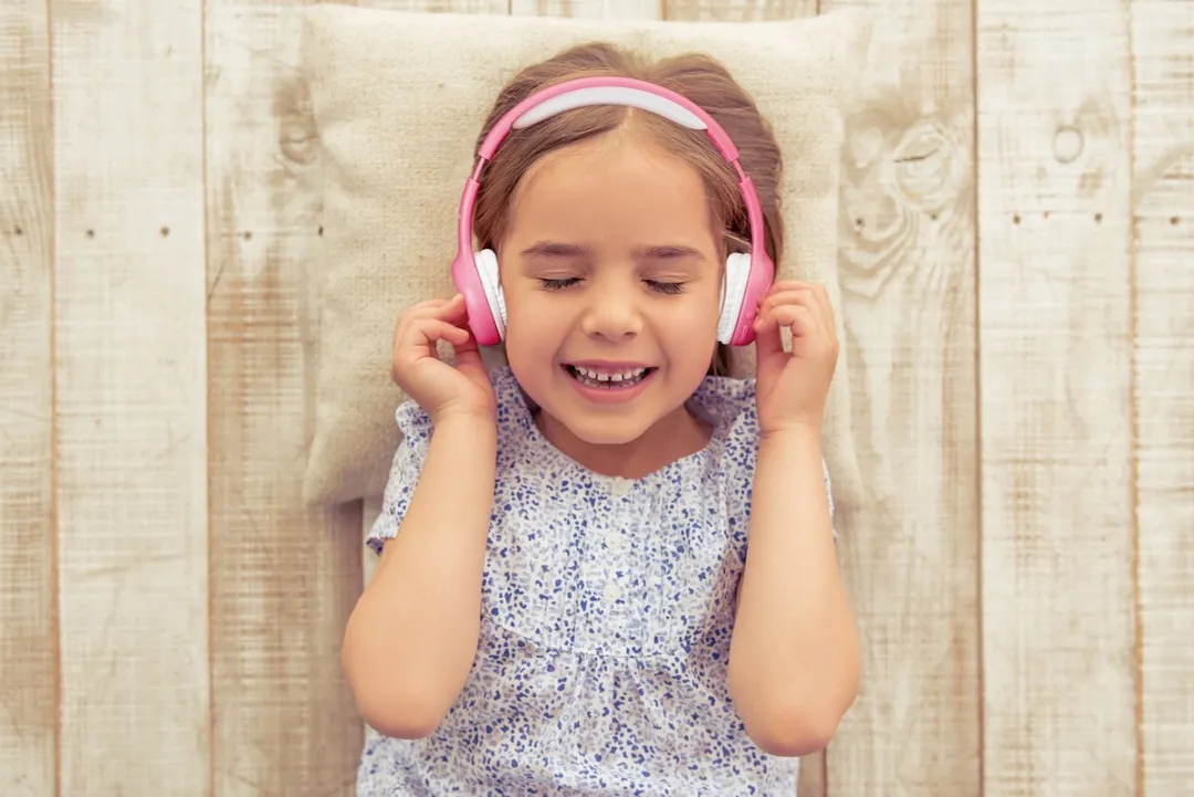 Lenco HPB-110PK Vouwbare Kinder Bluetooth Hoofdtelefoon - Roze - afbeelding 6 van 6