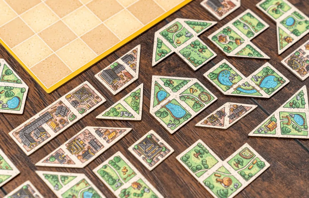 Capstone Games Tangram City TC01 - Bordspel - 1-5 Spelers