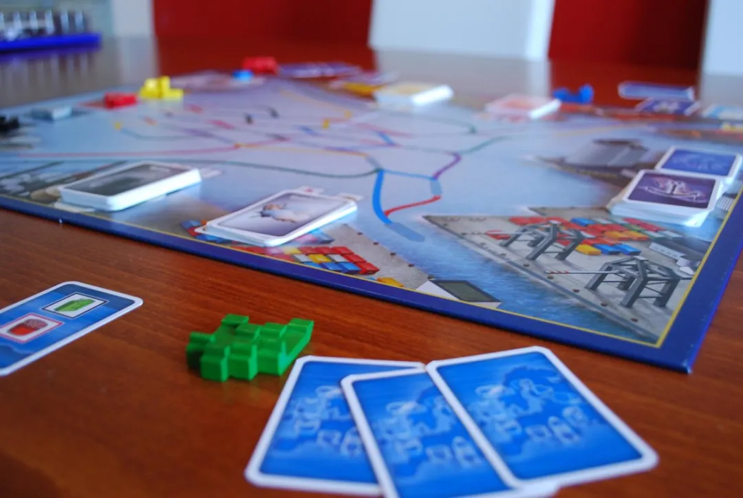 Geronimo Games Rotterdam - Nieuwe Editie 2010 Bordspel - 2-4 Spelers