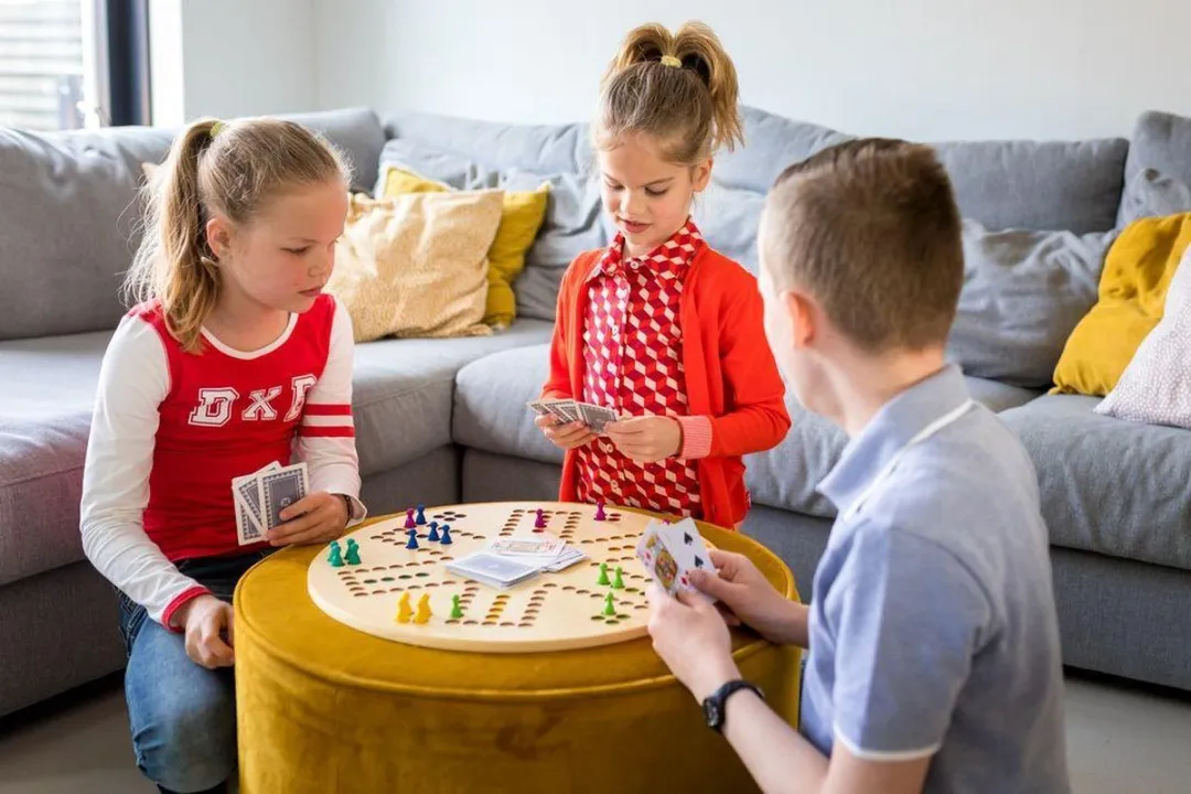 BS Toys 3-in-1 Bordspel Keezenspel Ganzenbord Ludo GA374 - 2-6 Spelers