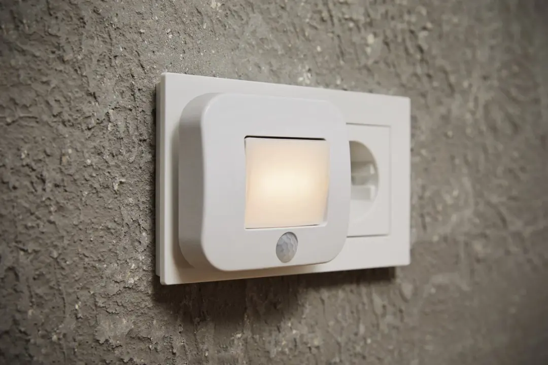 OSRAM Lunetta Hall Sensor LED-nachtlamp - Wit - afbeelding 4 van 6