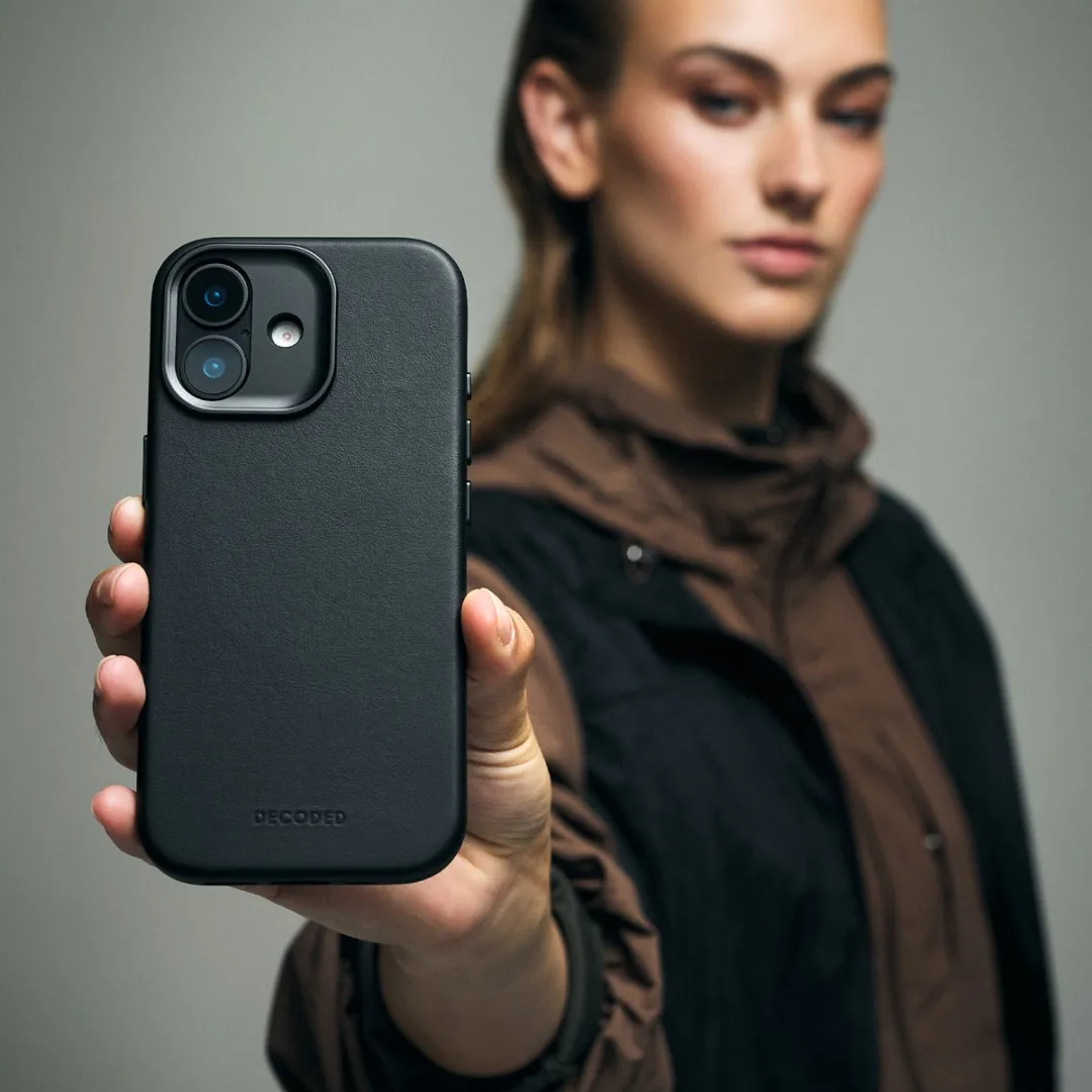 Decoded Hoesje iPhone 17 - Premium ECCO Leer - MagSafe - Zwart