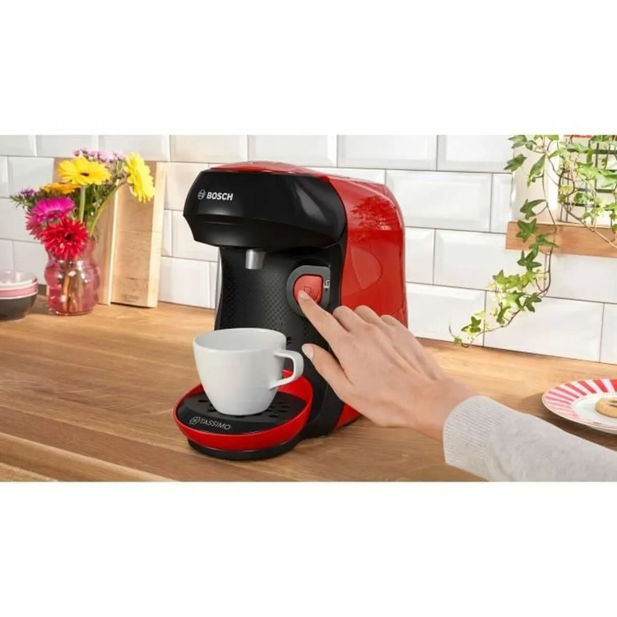 Bosch TAS103E Capsule Koffiemachine - 1400W - 700ml - Zwart/Rood - afbeelding 6 van 6