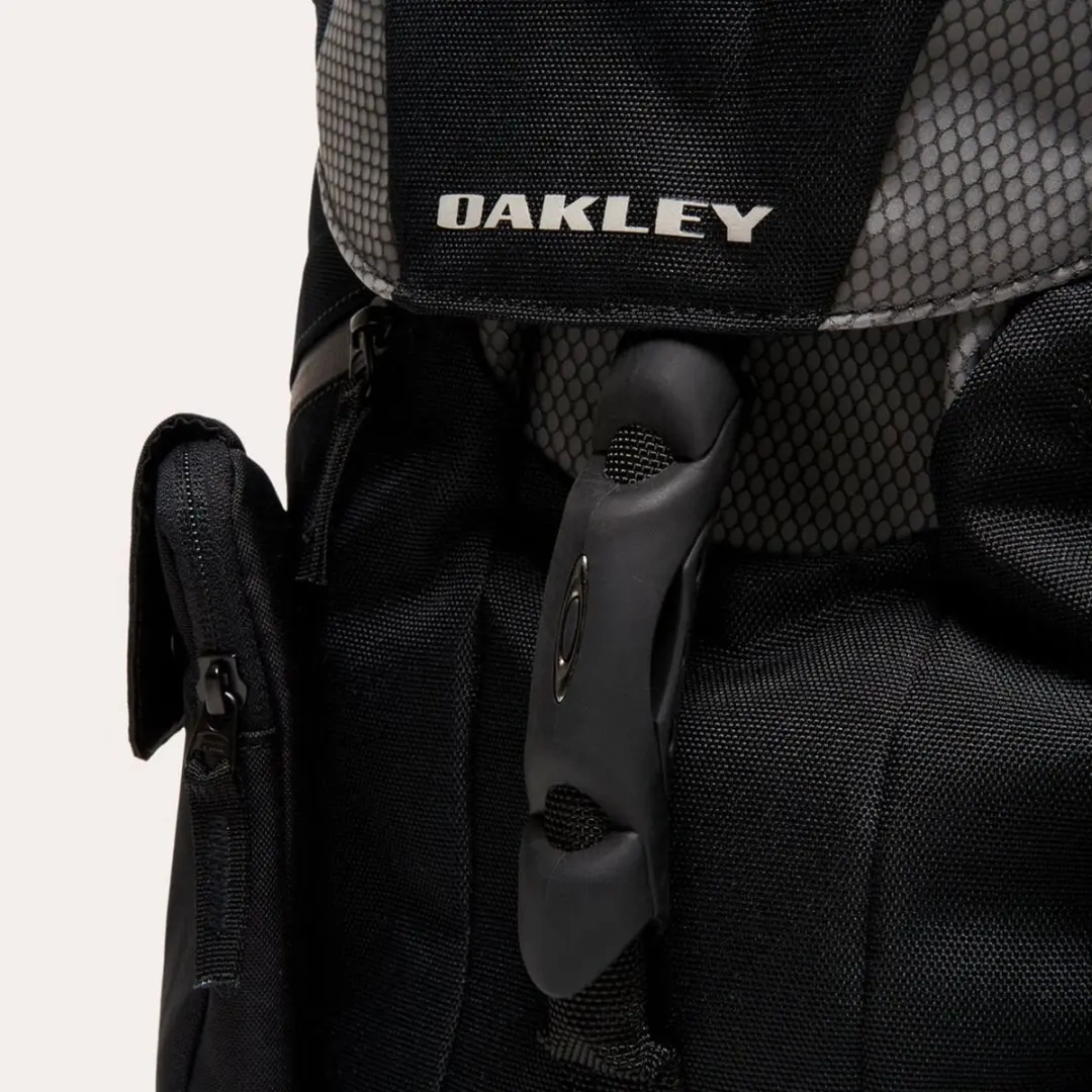 Oakley Latitude Flex Pack 30L rugzak - Zwart - afbeelding 2 van 6