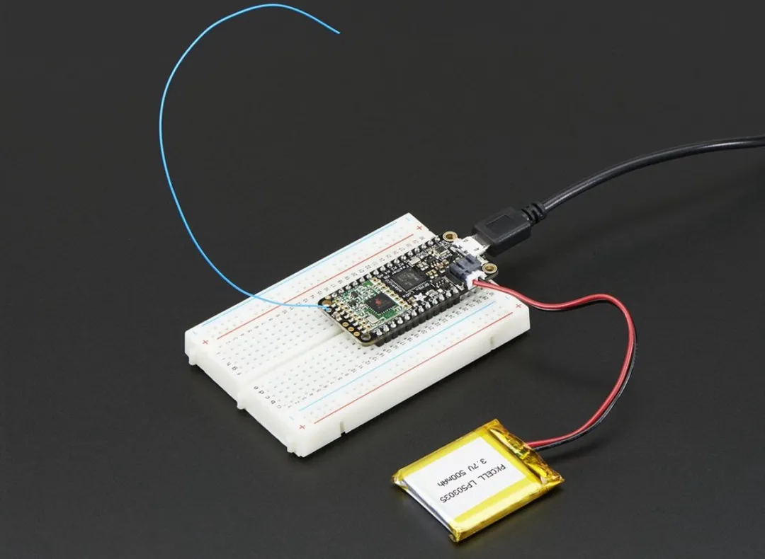 Adafruit Feather M0 RFM96 LoRa Radio 433MHz - 3179