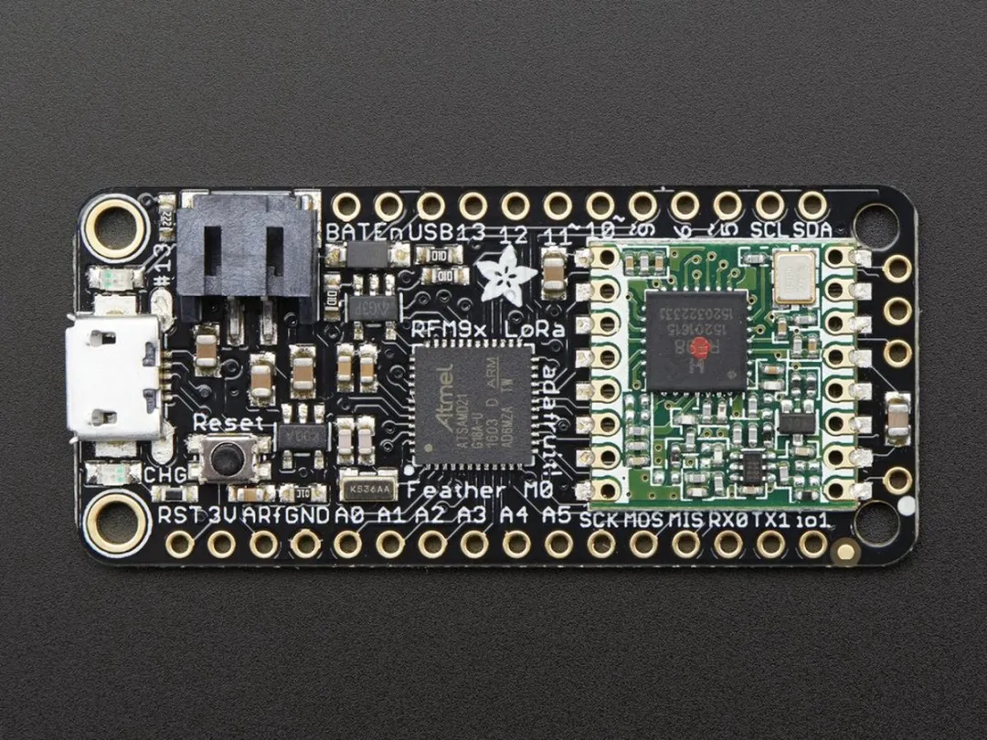 Adafruit Feather M0 RFM96 LoRa Radio 433MHz - 3179