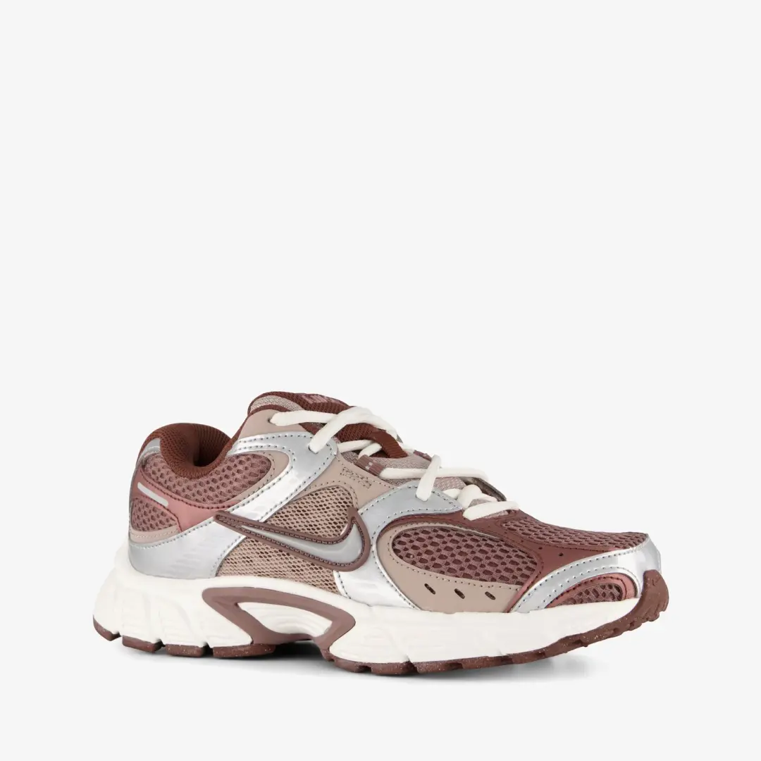 Nike V5 RNR Sneakers