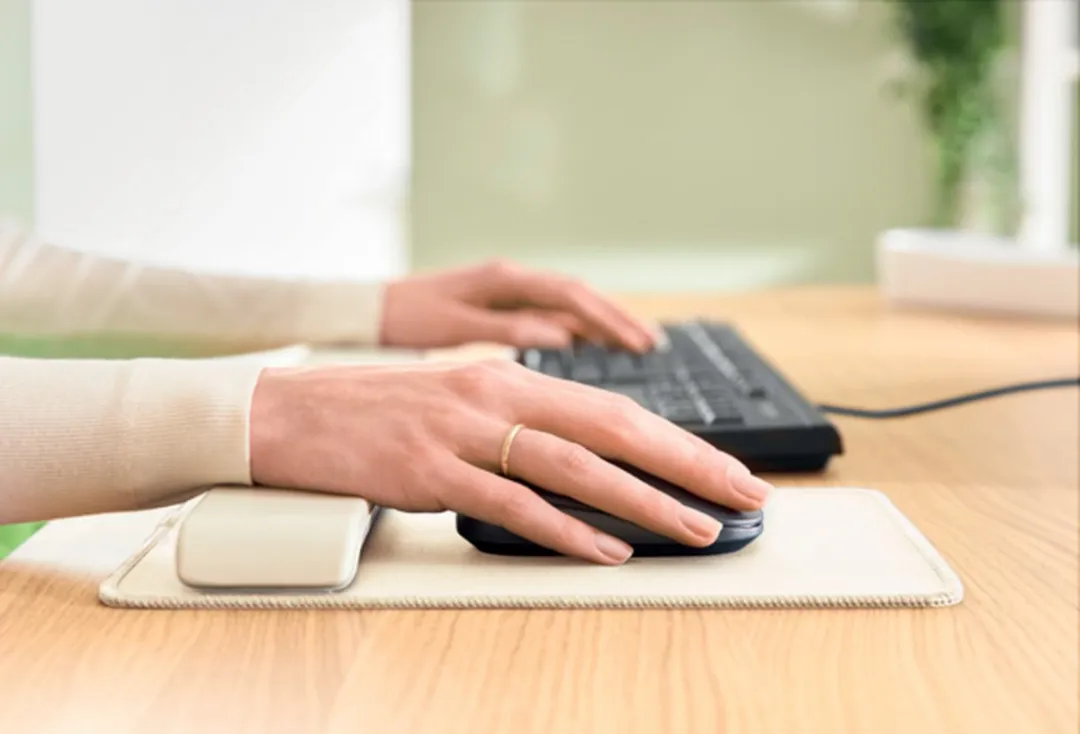 Leitz Ergo Muismat met Verstelbare Polssteun - Lichtgrijs