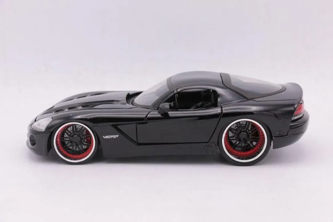 Jada Toys Letty's Dodge Viper SRT-10 1/24 - Zwart