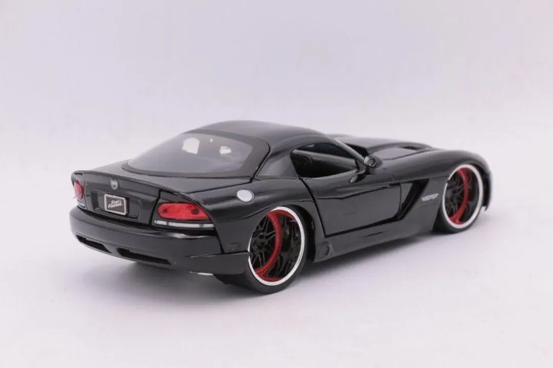 Jada Toys Letty's Dodge Viper SRT-10 1/24 - Zwart - afbeelding 6 van 6